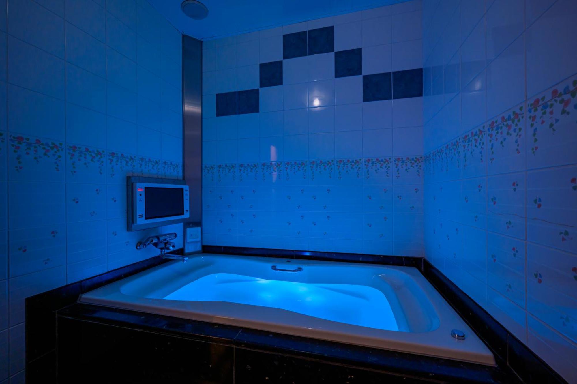 Hotel Mobilia (Adults Only) Tsurugashima ภายนอก รูปภาพ