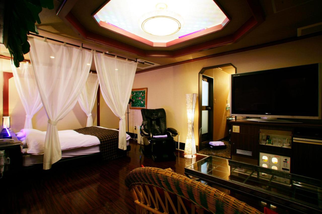 Hotel Mobilia (Adults Only) Tsurugashima ภายนอก รูปภาพ